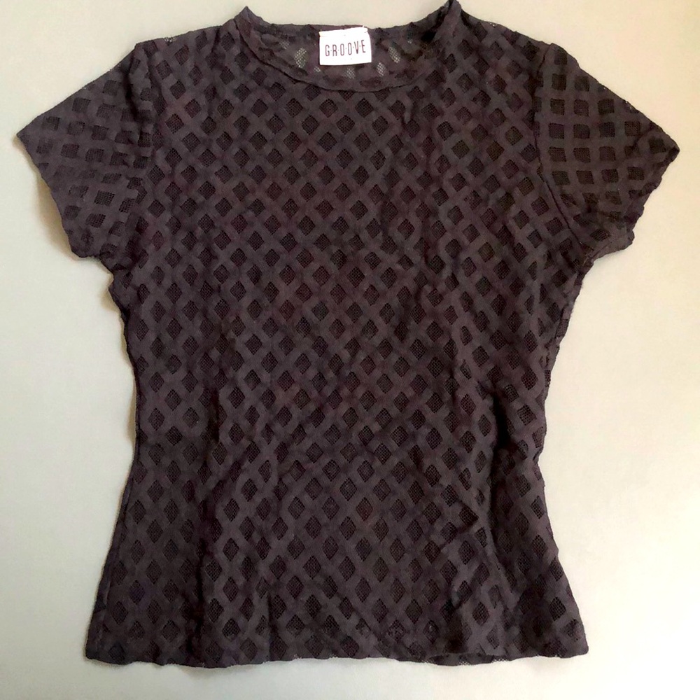 Beautiful black mesh crop top in rhombus fitted stretch.